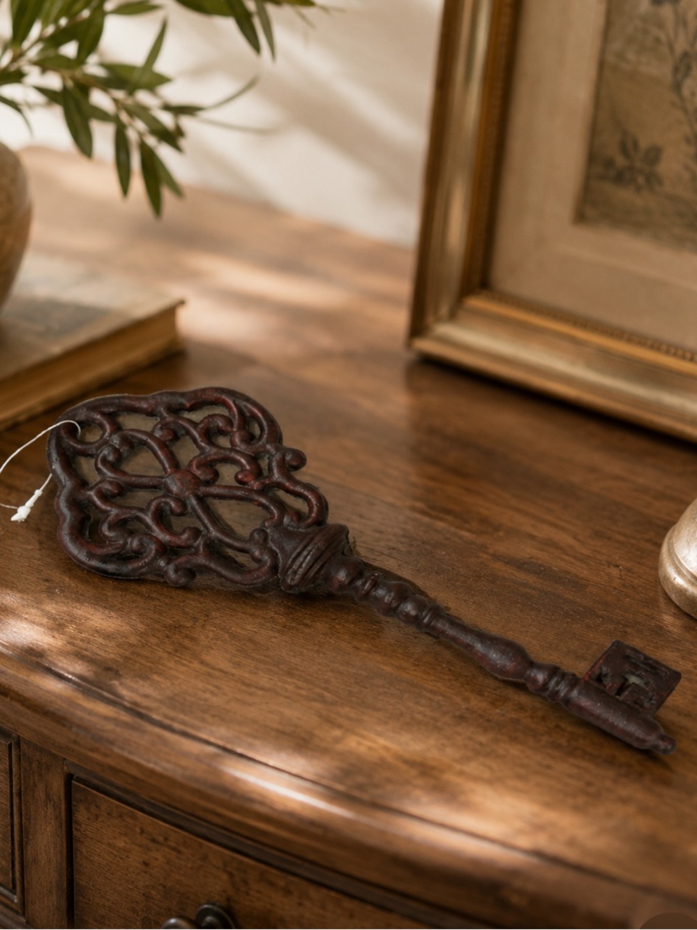 Decorative Vintage-Style Wall Key in Dark Brown